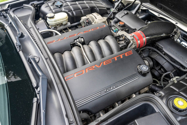 Used 2000 Chevrolet Corvette Coupe RWD image 16