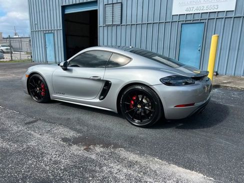 Used 2022 Porsche 718 Cayman GTS w/ Premium Package image 65