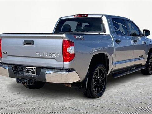 Used 2019 Toyota Tundra SR5 w/ SR5 Upgrade Package image 2