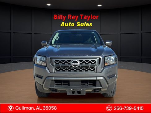 Used 2024 Nissan Frontier SV image 9