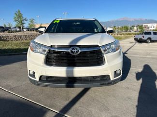 Used 2014 Toyota Highlander XLE FWD video 2