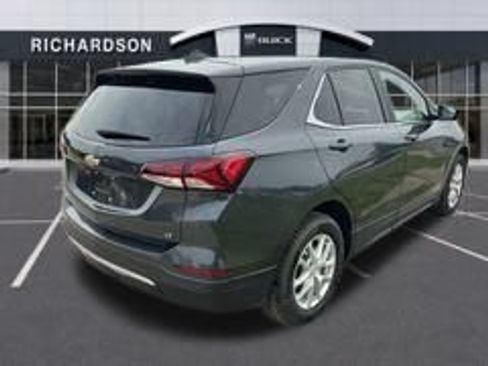 Used 2023 Chevrolet Equinox LT FWD image 5