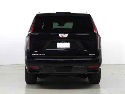 Used 2023 Cadillac Escalade ESV Sport AWD/4WD image 5