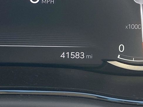 Used 2023 Genesis GV70 2.5T w/ Select Package image 26