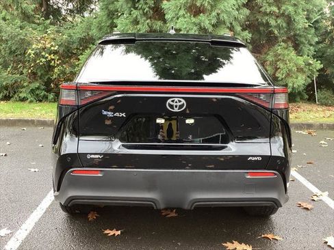 Certified 2025 Toyota bZ4X AWD image 23