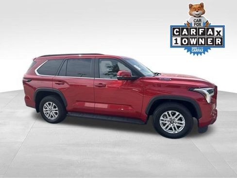 Used 2025 Toyota Sequoia SR5 AWD/4WD image 4