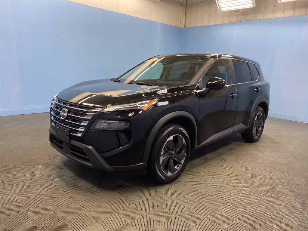 Used 2025 Nissan Rogue SV AWD/4WD image 3
