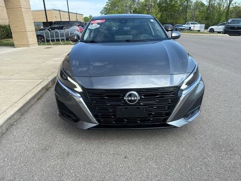 Used 2023 Nissan Altima 2.5 SV w/ SV Premium Package image 7