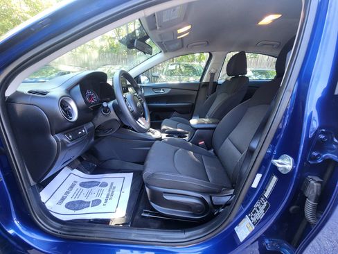 Used 2020 Kia Forte LXS FWD image 18