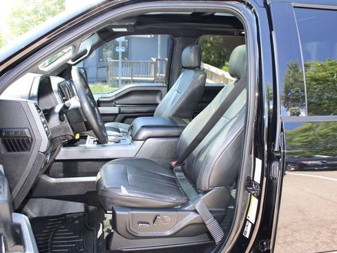 Used 2018 Ford F150 XLT w/ Equipment Group 302A Luxury AWD/4WD image 13