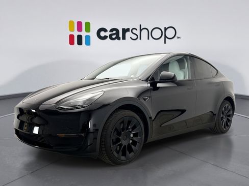 Used 2024 Tesla Model Y Long Range image 1