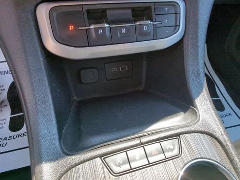Used 2020 GMC Acadia SLT AWD/4WD image 19