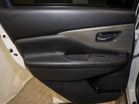 Used 2018 Nissan Murano SL image 10