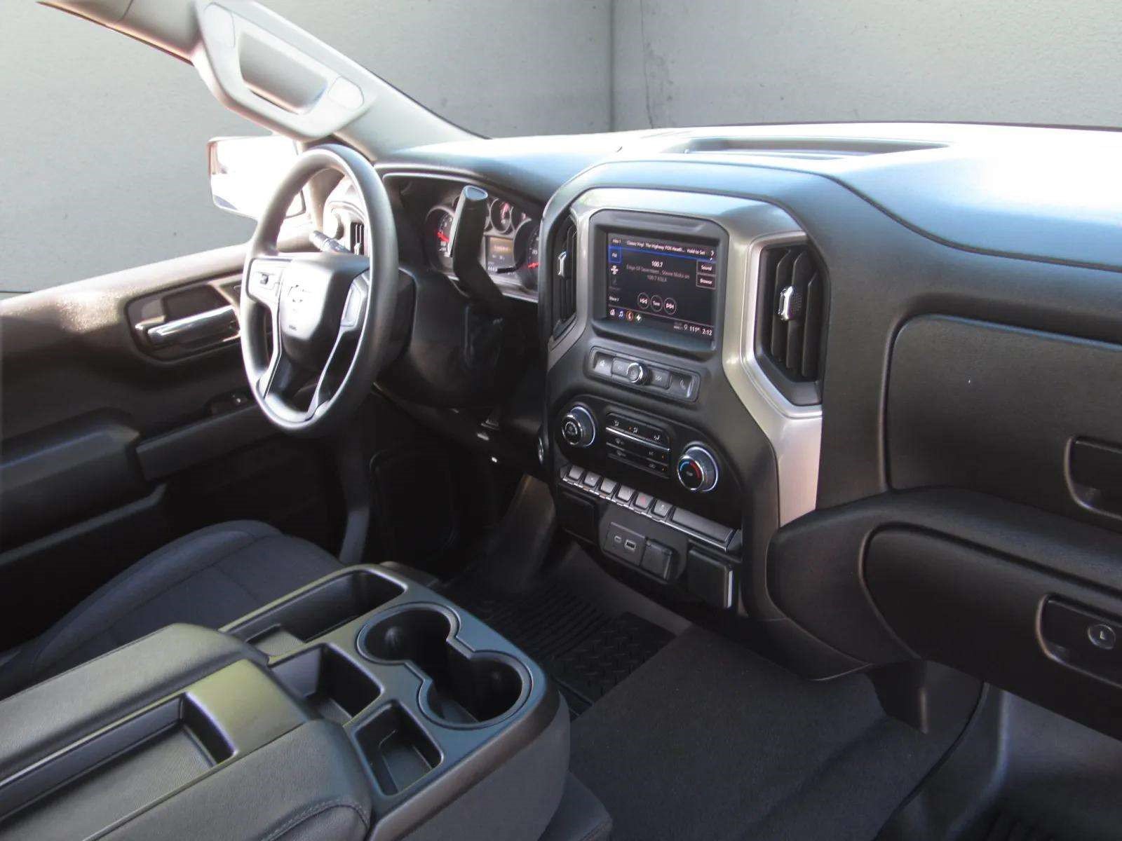 Used 2026 Chevrolet Silverado 1500 Custom AWD/4WD image 9