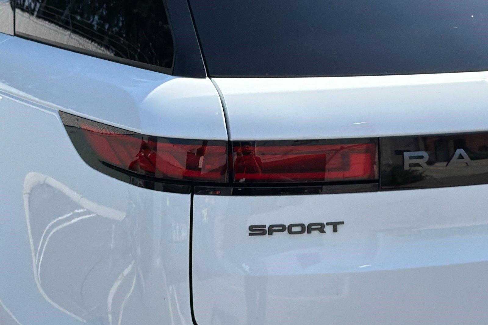 Used 2025 Land Rover Range Rover Sport Dynamic SE AWD/4WD image 29