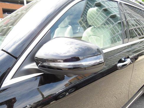 Used 2026 Mercedes-Benz GLB 250 4MATIC image 27