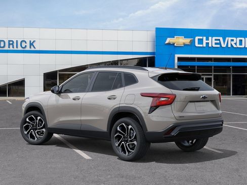New 2026 Chevrolet Trax RS FWD image 5