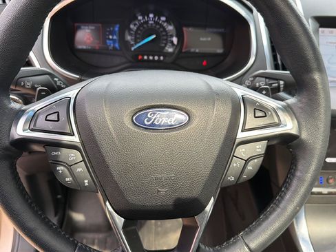 Used 2020 Ford Edge Titanium w/ Equipment Group 301A AWD/4WD image 13