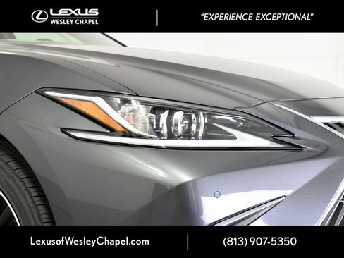 Used 2025 Lexus ES 350 350 image 3