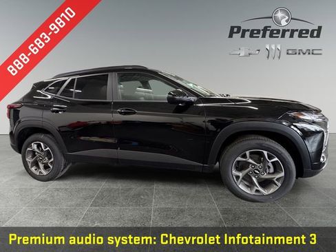 New 2026 Chevrolet Trax LT w/ Sunroof Package image 9