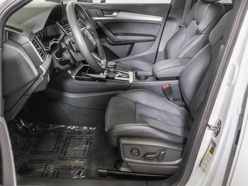 Used 2024 Audi Q5 e Premium Plus w/ Premium Plus Package image 23