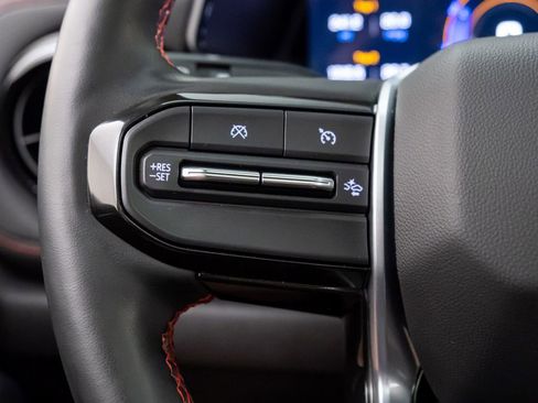 Used 2024 Chevrolet Colorado Z71 w/ Z71 Convenience Package 2 image 33