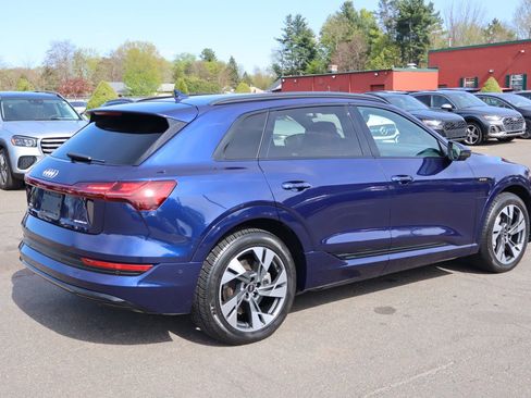 Used 2021 Audi e-tron Premium w/ Convenience Plus Package AWD/4WD image 5