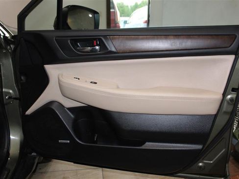 Used 2016 Subaru Outback 2.5i Limited w/ Popular Package #4 image 33