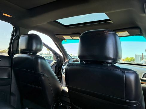 Used 2014 Ford Explorer Limited AWD/4WD image 26