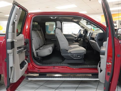 Used 2016 Ford F150 XLT w/ Equipment Group 302A Luxury AWD/4WD image 31