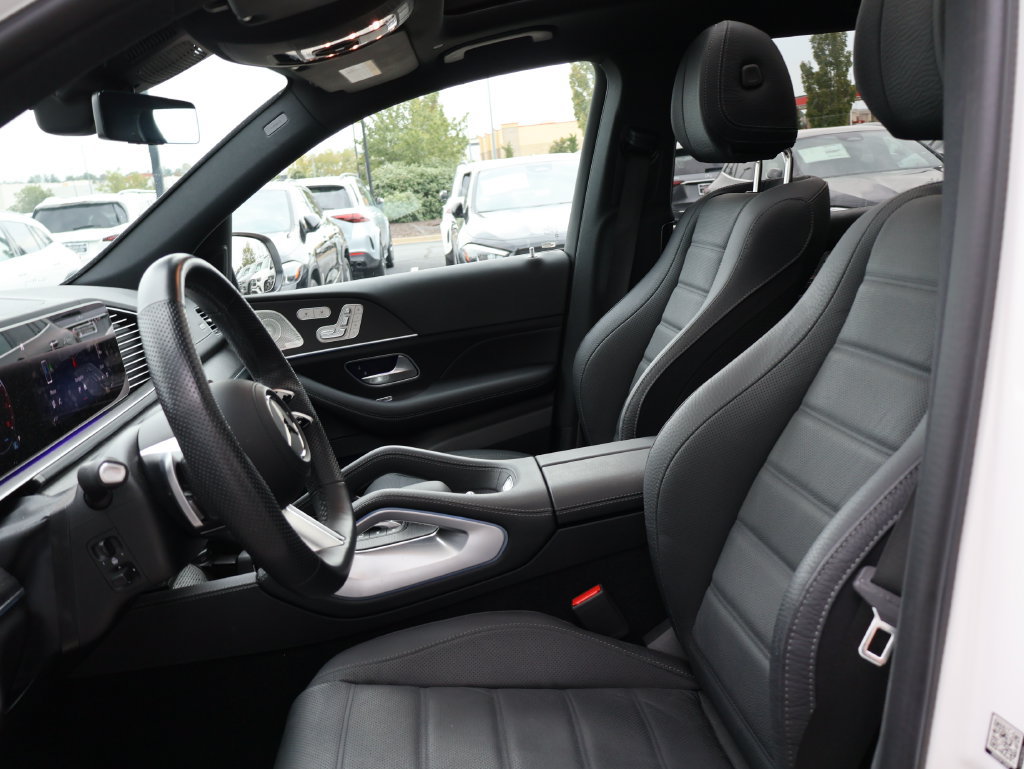 Used 2024 Mercedes-Benz GLS 450 4MATIC image 18