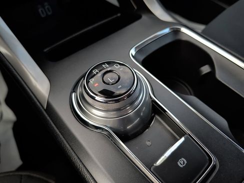 Used 2019 Ford Fusion SE image 17