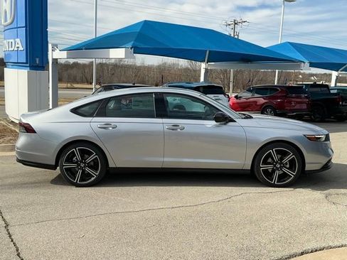 New 2026 Honda Accord SE image 2