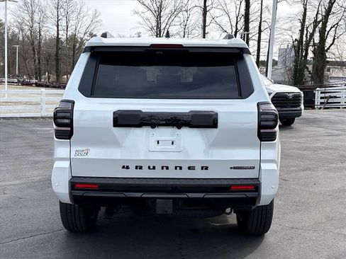 New 2026 Toyota 4Runner 4WD image 27