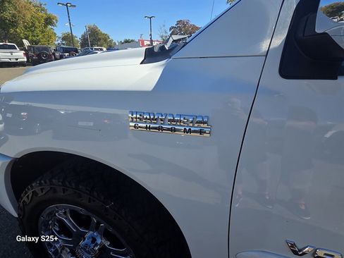 Used 2014 Nissan Titan SV w/ SV Value Truck Package image 31