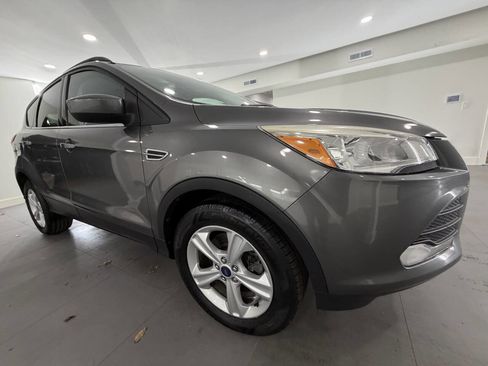 Used 2014 Ford Escape SE w/ Equipment Group 201A image 8