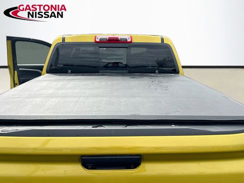 Used 2023 Chevrolet Colorado Z71 w/ Z71 Convenience Package 2 AWD/4WD image 32