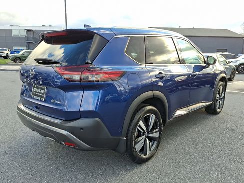 Certified 2023 Nissan Rogue SL w/ SL Premium Package image 8