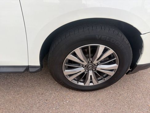 Used 2020 Nissan Pathfinder SV FWD image 39