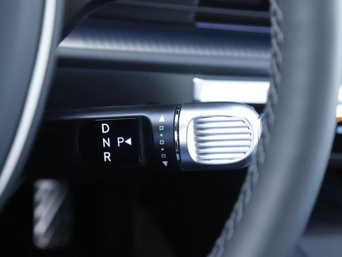 New 2025 Hyundai Ioniq 6 Limited image 32