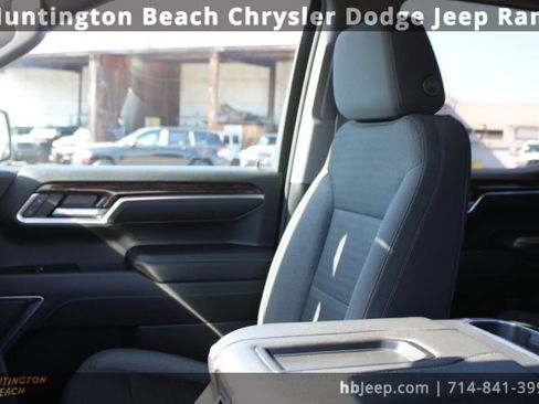 Used 2022 GMC Sierra 1500 Elevation image 29