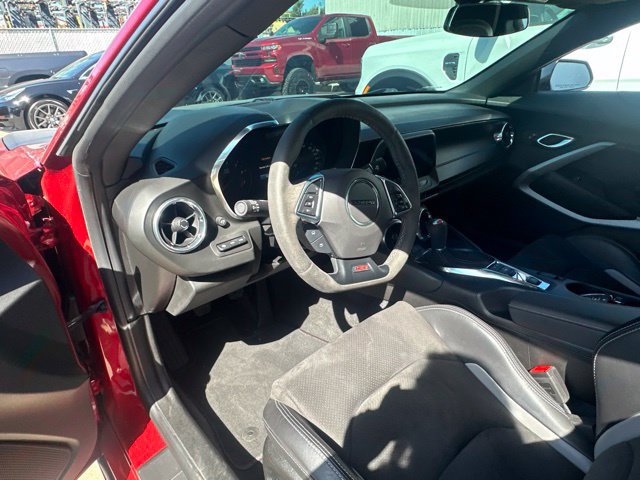 Used 2019 Chevrolet Camaro SS RWD image 9