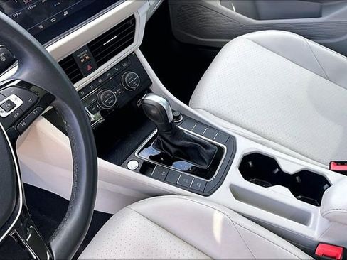 Used 2020 Volkswagen Jetta SEL FWD image 15