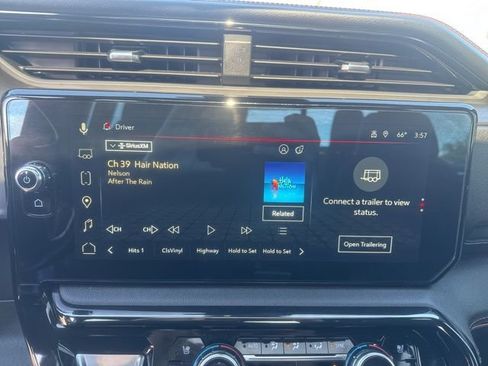 Used 2024 GMC Sierra 1500 AT4 w/ AT4 Premium Package image 31