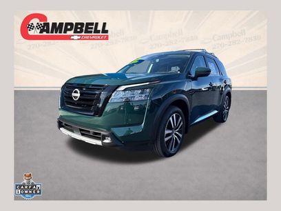 Used 2024 Nissan Pathfinder Platinum w/ Black Appearance Package