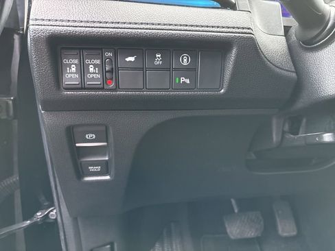 Used 2021 Honda Odyssey Touring image 15