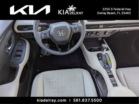 Used 2023 Honda HR-V LX image 12