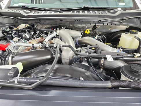 Used 2025 Ford F250 XLT w/ FX4 Off-Road Package AWD/4WD image 32