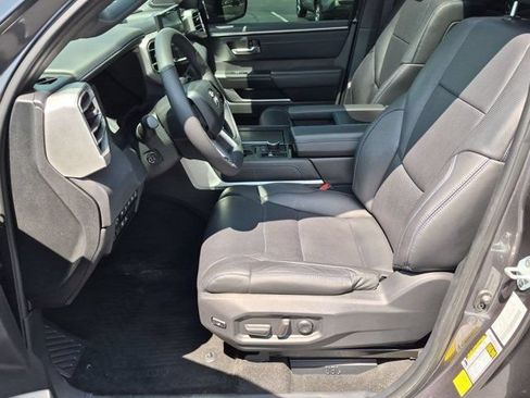 Used 2023 Toyota Tundra Platinum AWD/4WD image 8