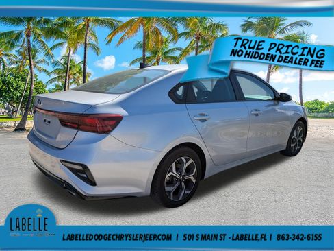 Used 2021 Kia Forte LXS FWD image 4